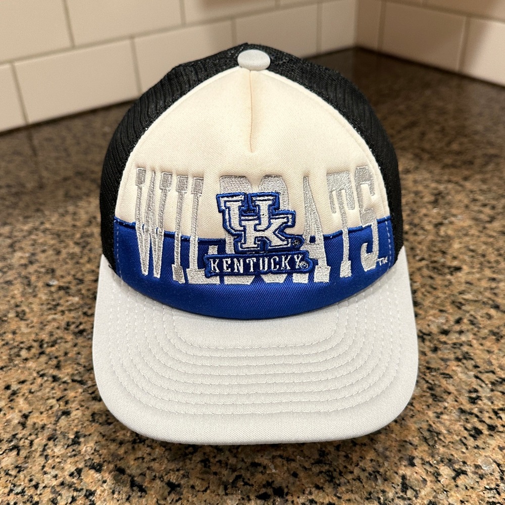 Kentucky Wildcats Gen 2 Modern Fan Trucker Hat Boys Snapback White‎ NCAA New